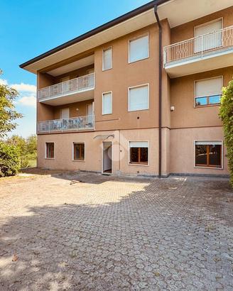 3 LOCALI A CASATENOVO