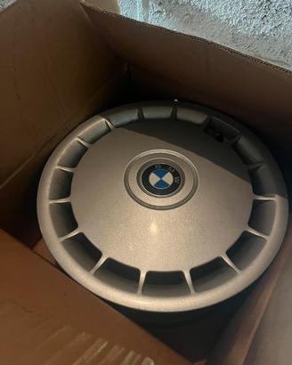 BMW E34 Cerchi 15” + copri cerchi + alza vetri