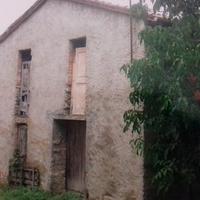 Rustico con appezzamento terra
