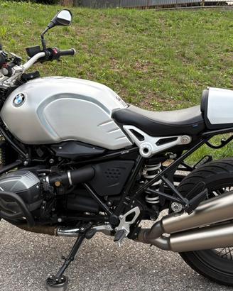 Bmw R Nine T op 719 anno  2023
