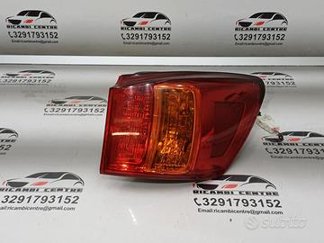 Faro fanale stop posteriore destra dx lexus is250