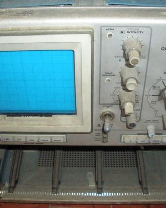 N°2 Oscilloscopi anni 70  Textronik Type 7514 -750