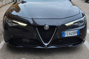 Alfa giulia 2.2 180cv At8 super