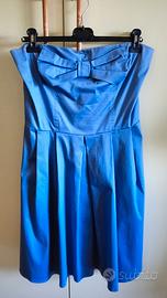 Vestito corto con fiocco senza spalline