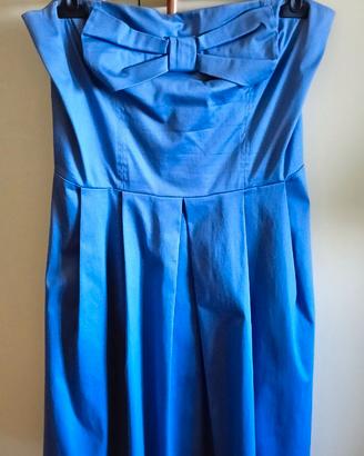 Vestito corto con fiocco senza spalline