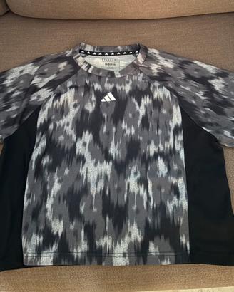 Maglia Adidas grigia e nera