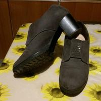 Scarpe in camoscio  