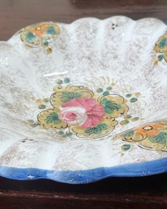 Centrotavola in ceramica dipinto a mano 