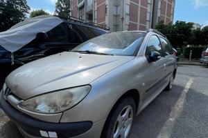 Peugeot 206 SW usata, con motore ben funzionante