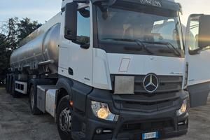 trattore stradale Mercedes Actros 2045