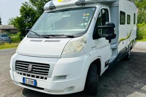 Camper Marca PLA S695