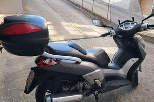 scooter XCity YAMAHA