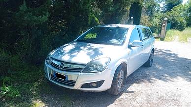Opel Astra station wagon