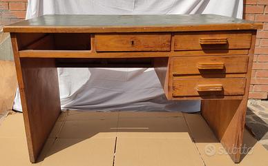 Scrivania Vintage anni '60 - da restaurare 