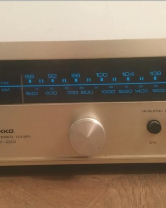Tuner Nikko e Boombox Grundig