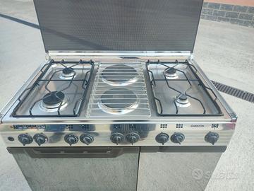 CUCINA A GAS