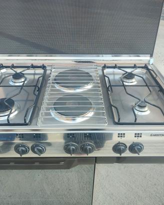 CUCINA A GAS