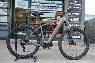 BOTTECCHIA BE33 Teaser