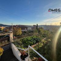 COLONCOVEZ - Appartamento con giardino.