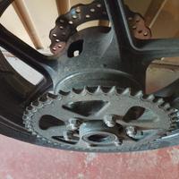 ricambi vari er6n anno 2009 