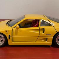 Modellino Burago Ferrai f40 giallo modena 1/18