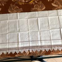 Antica tovaglia da Santella ricamata