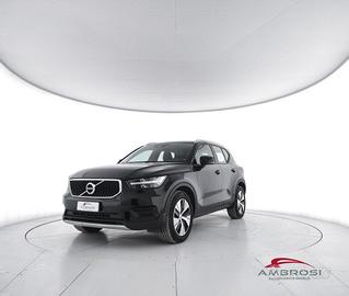 VOLVO XC40 D3 Momentum - AUTOCARRO N1