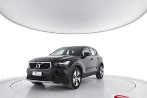 VOLVO XC40 D3 Momentum - AUTOCARRO N1