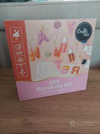 Kit resina e decorazioni per creazioni portachiavi