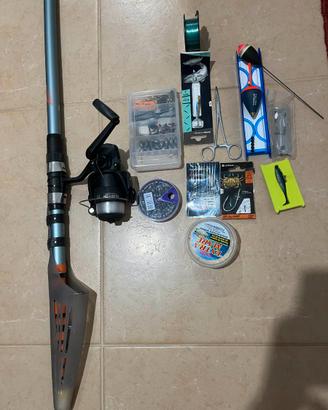 CANNA DA PESCA + ATTREZZATURA