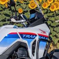 Honda Transalp XL750 accessoriata in garanzia