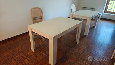 Arredo ufficio in blocco: 6 tavoli, 4 sedie e ...