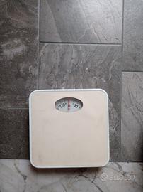 bilancia pesa persone fino a 120kg