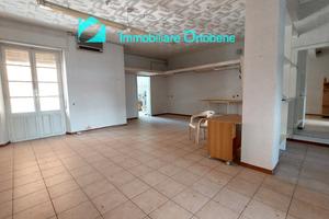 Locale trasformabile anche in abitazione