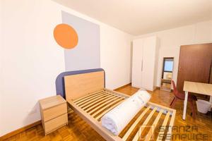 SINGOLA CON VISTA SULLA CITTA'