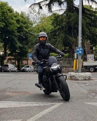 Moto guzzi v7 Stone