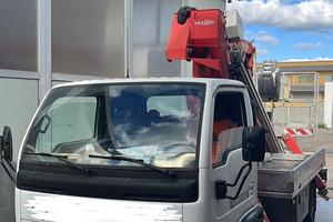 Piattaforma Socage Apache 22/11 su Nissan Cabstar