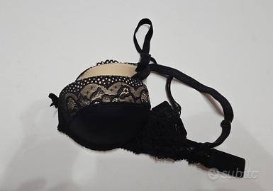 Reggiseno nero .76