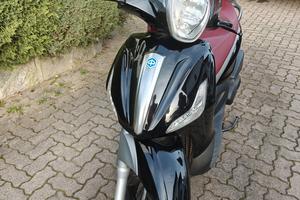 Scooter Piaggio Beverly Sport Touring 
