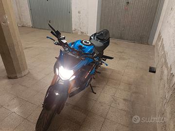Suzuki gsxs750