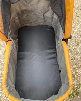 Passeggino per cani