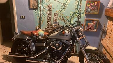 Harley dyna street bob