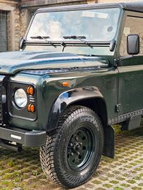 Cerchi in ferro R16 modello '88 per Defender 