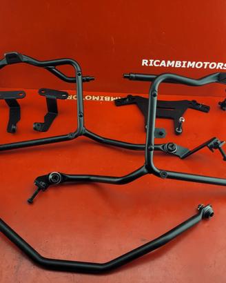 SUPPORTO VALIGIE BMW F700GS