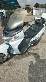 Suzuki Burgman 400 