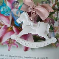 bomboniera cavallo a dondolo 