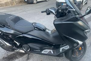 YAMAHA TMAX 530