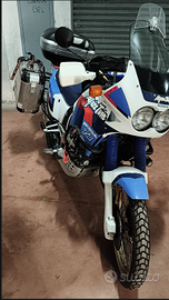 HONDA AFRICA TWIN 750