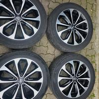 4 cerchi in lega Nissan 215.55.18 