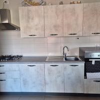 cucina  completa di elettrodomestici